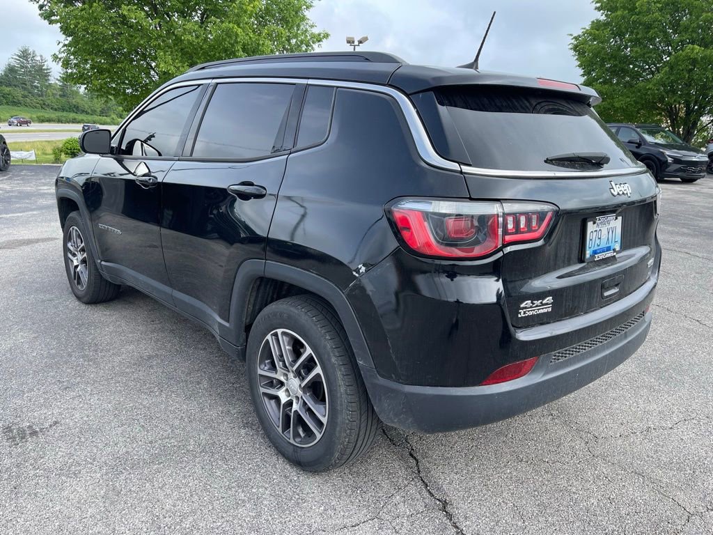 Used 2018 Jeep Compass Latitude w/ Popular Equipment Group AWD/4WD image 4