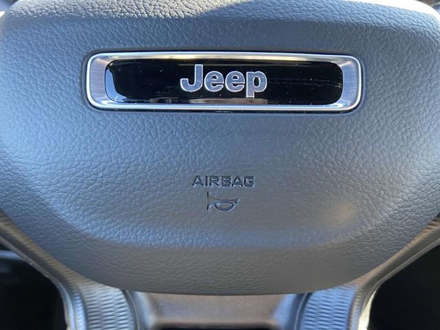 New 2025 Jeep Grand Cherokee Altitude image 26
