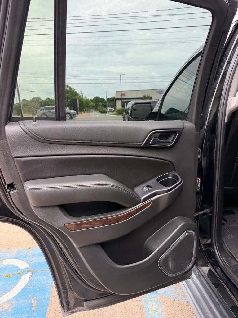 Used 2020 Chevrolet Tahoe LS RWD image 8