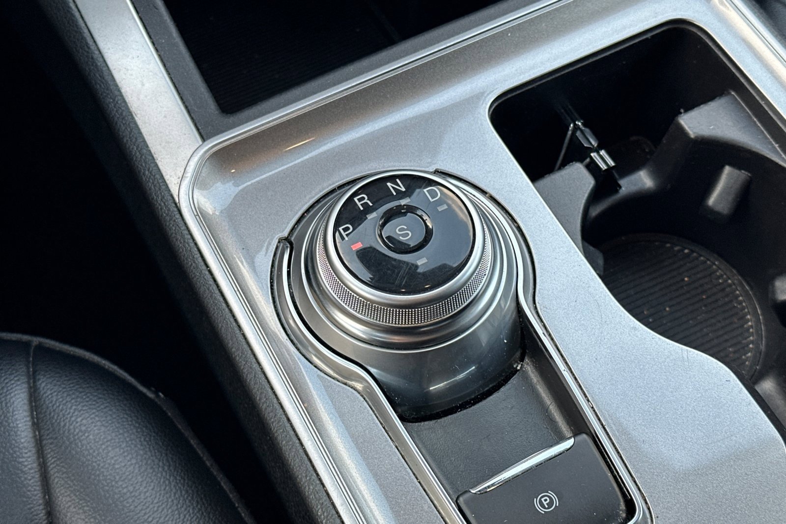 Used 2023 Ford Edge SEL image 21