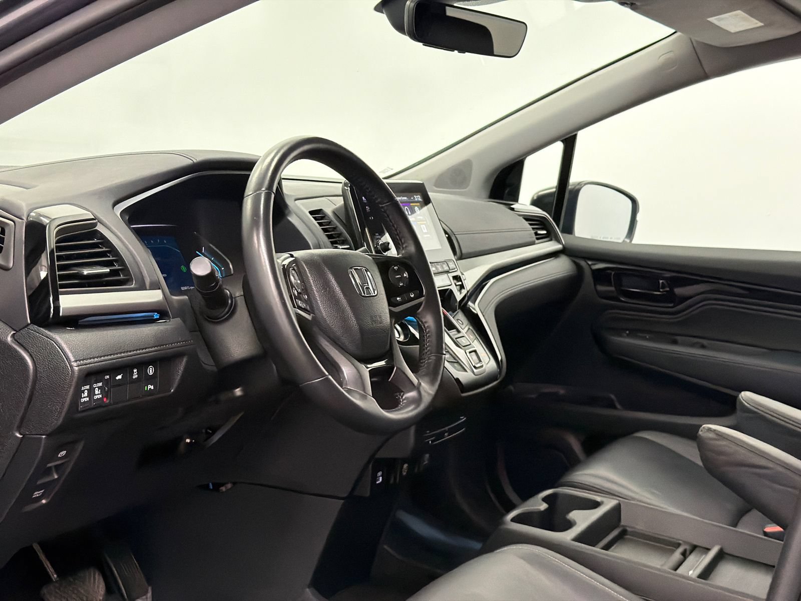 Used 2023 Honda Odyssey Touring image 14