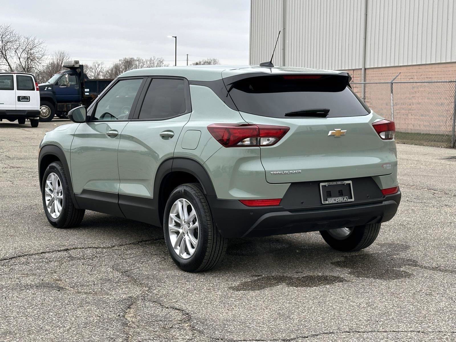 Certified 2025 Chevrolet TrailBlazer LS w/ LS Convenience Package image 3