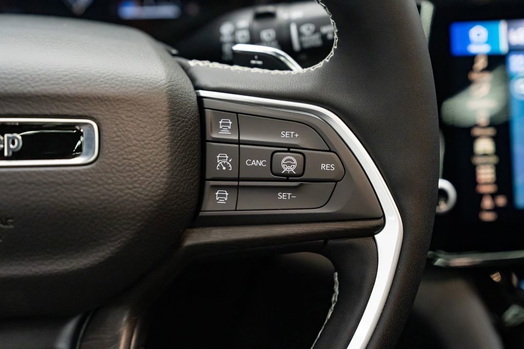 New 2026 Jeep Grand Cherokee L Limited AWD/4WD image 16