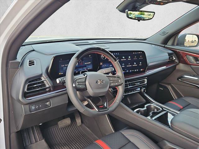 New 2026 Chevrolet Traverse RS w/ LPO, Floor Liner Package FWD image 3