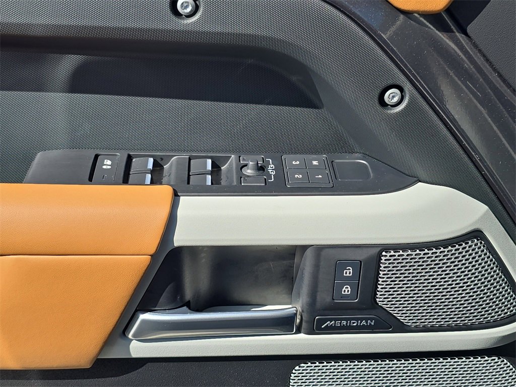 Used 2023 Land Rover Defender 130 First Edition image 29