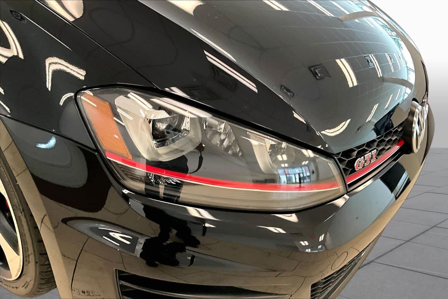 Used 2017 Volkswagen GTI Autobahn FWD image 25