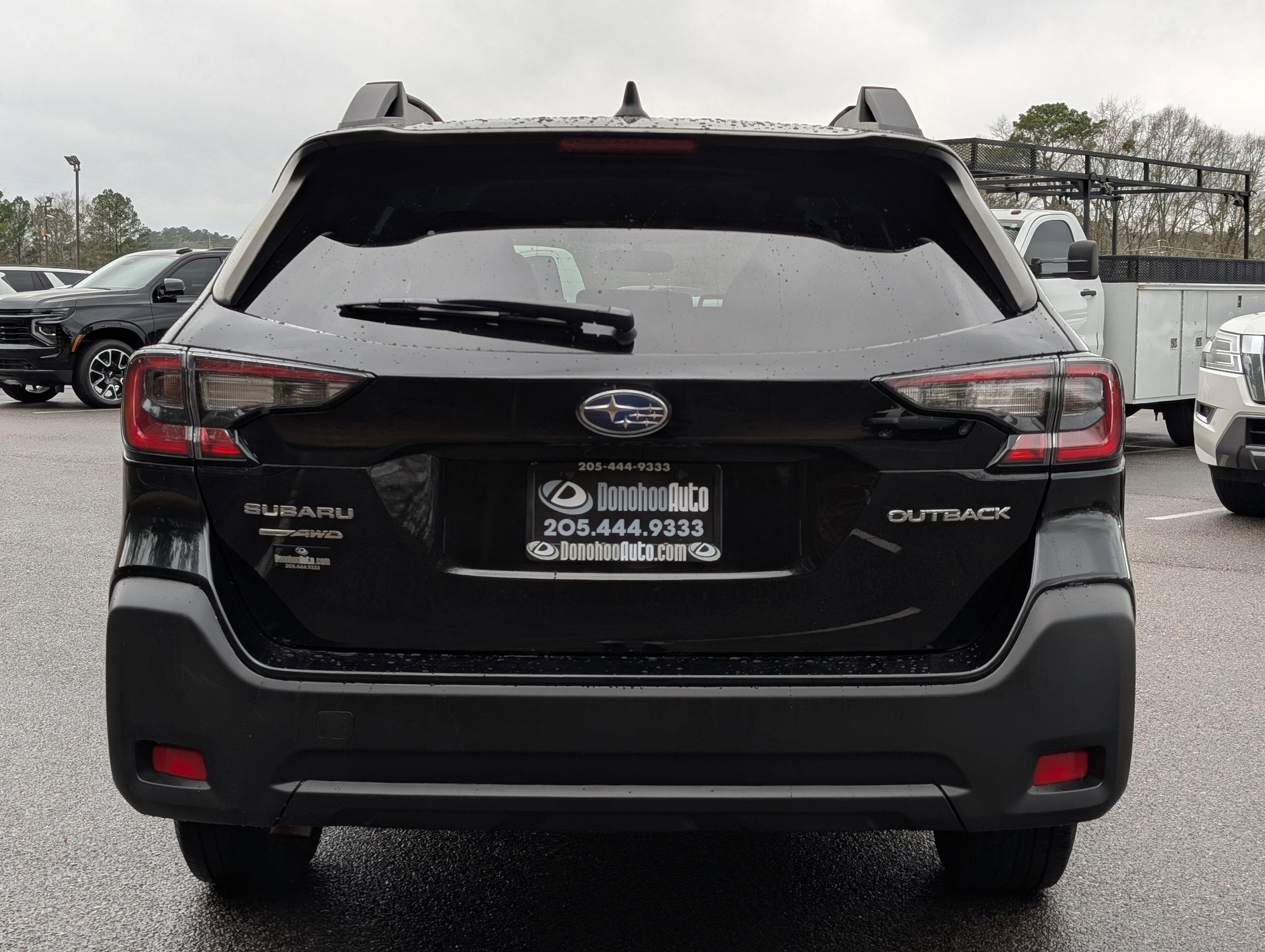 Used 2023 Subaru Outback Premium image 8