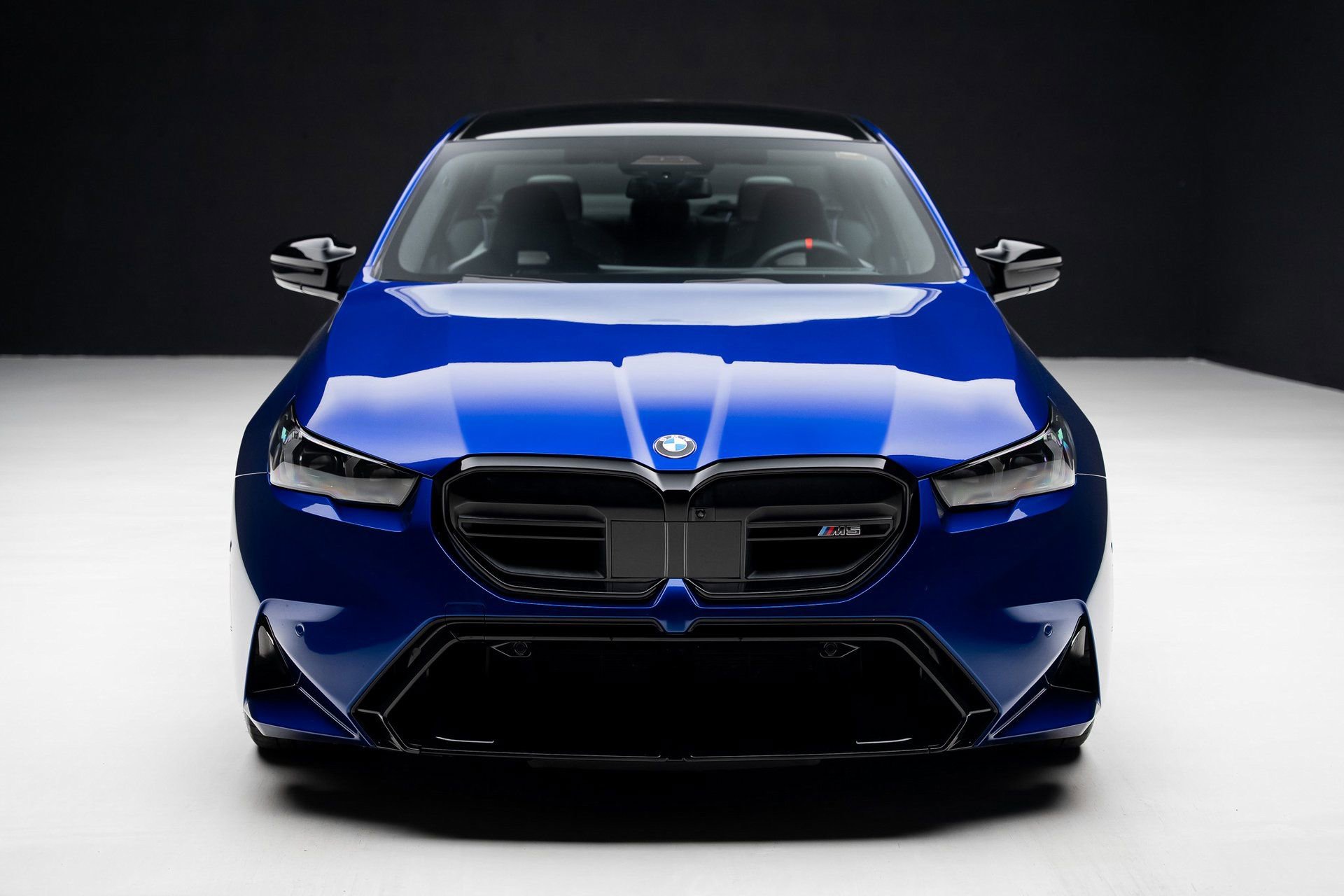 Used 2025 BMW M5 image 6