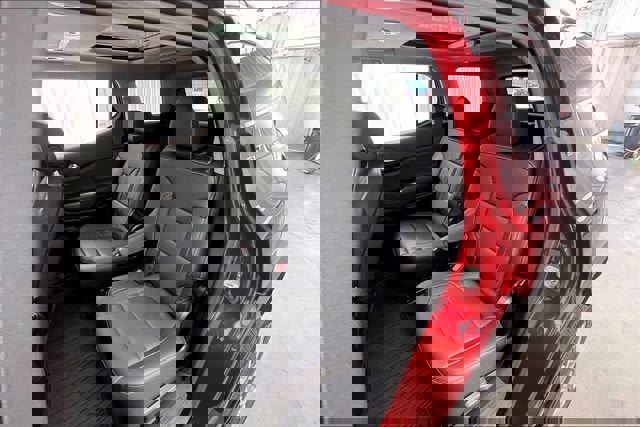 Certified 2023 GMC Acadia SLT w/ Preferred Package image 20