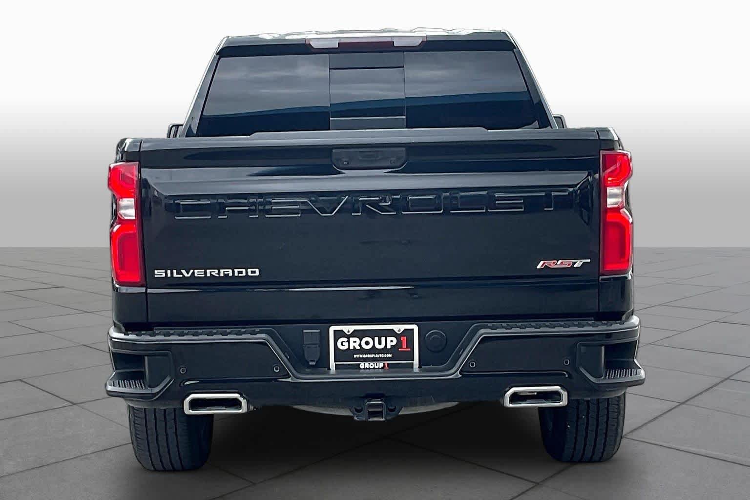 Used 2023 Chevrolet Silverado 1500 RST AWD/4WD image 5