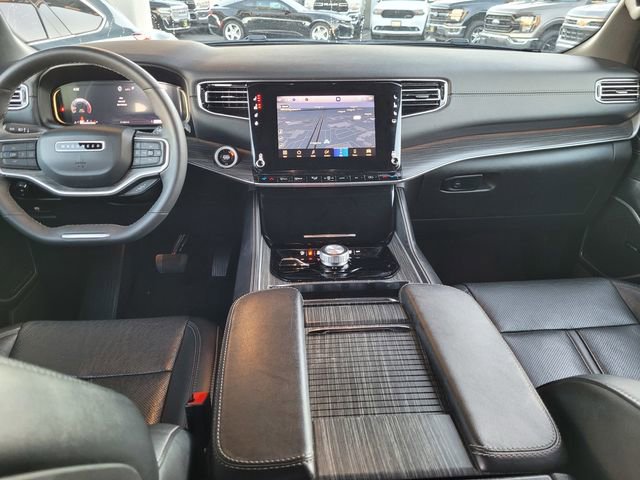 Used 2024 Jeep Wagoneer Series II w/ Flexible Seating Group image 6