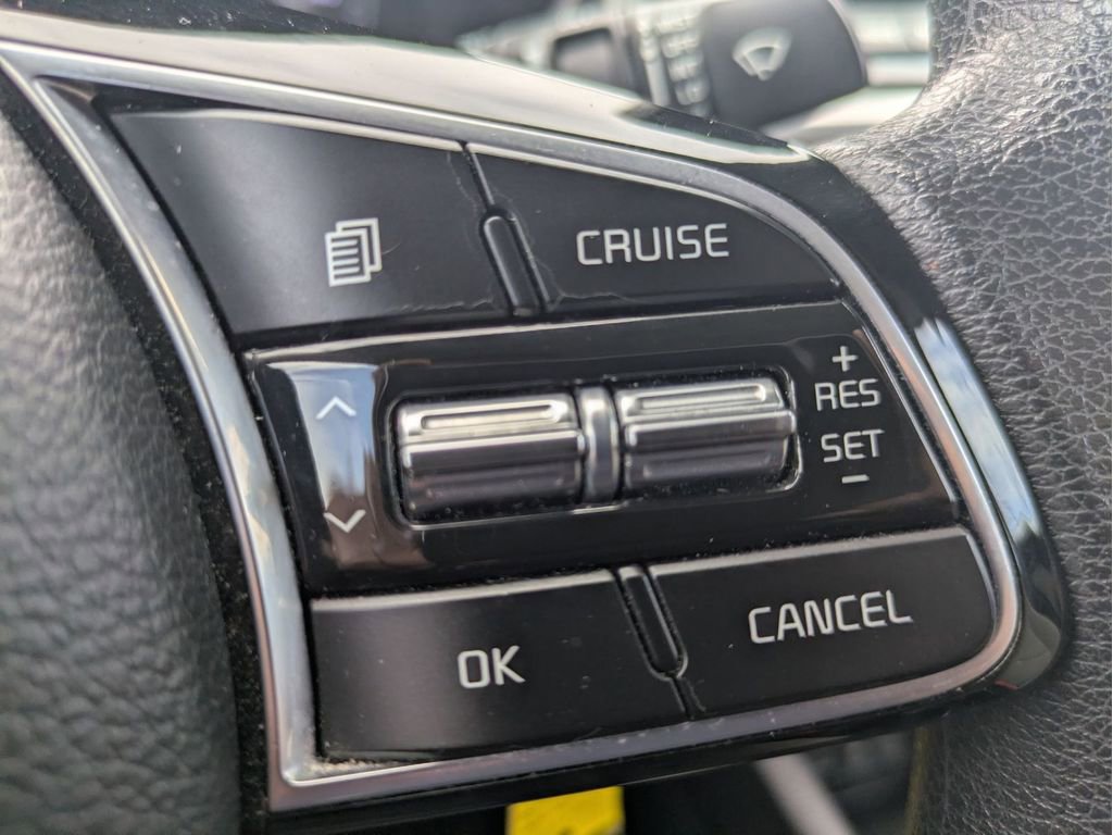 Used 2020 Kia Forte LXS FWD image 21