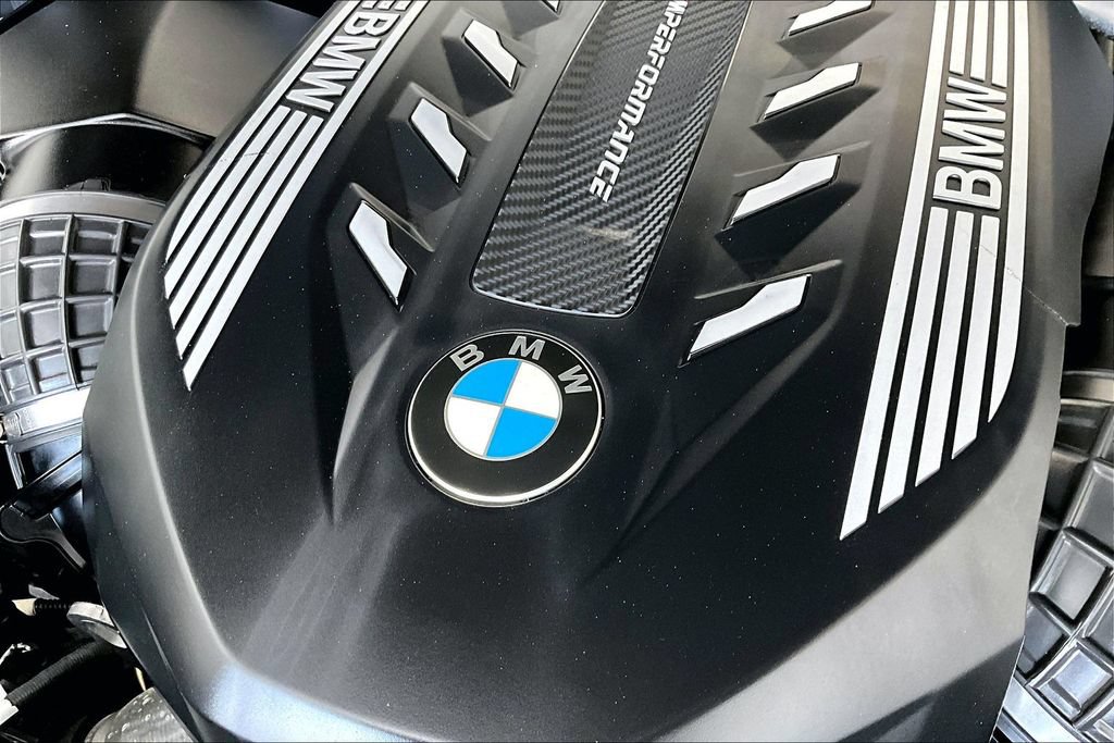 Used 2021 BMW X5 M50i w/ Premium Package AWD/4WD image 40