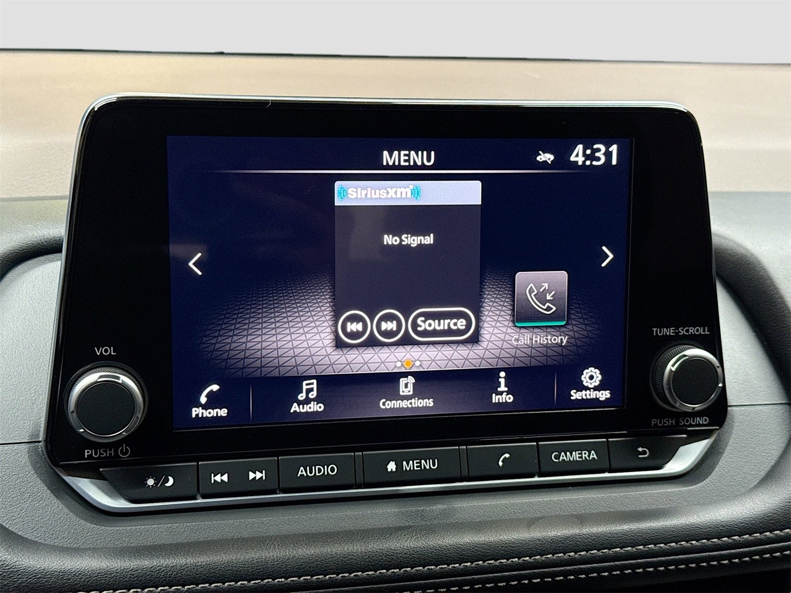 Used 2023 Nissan Rogue SV image 14