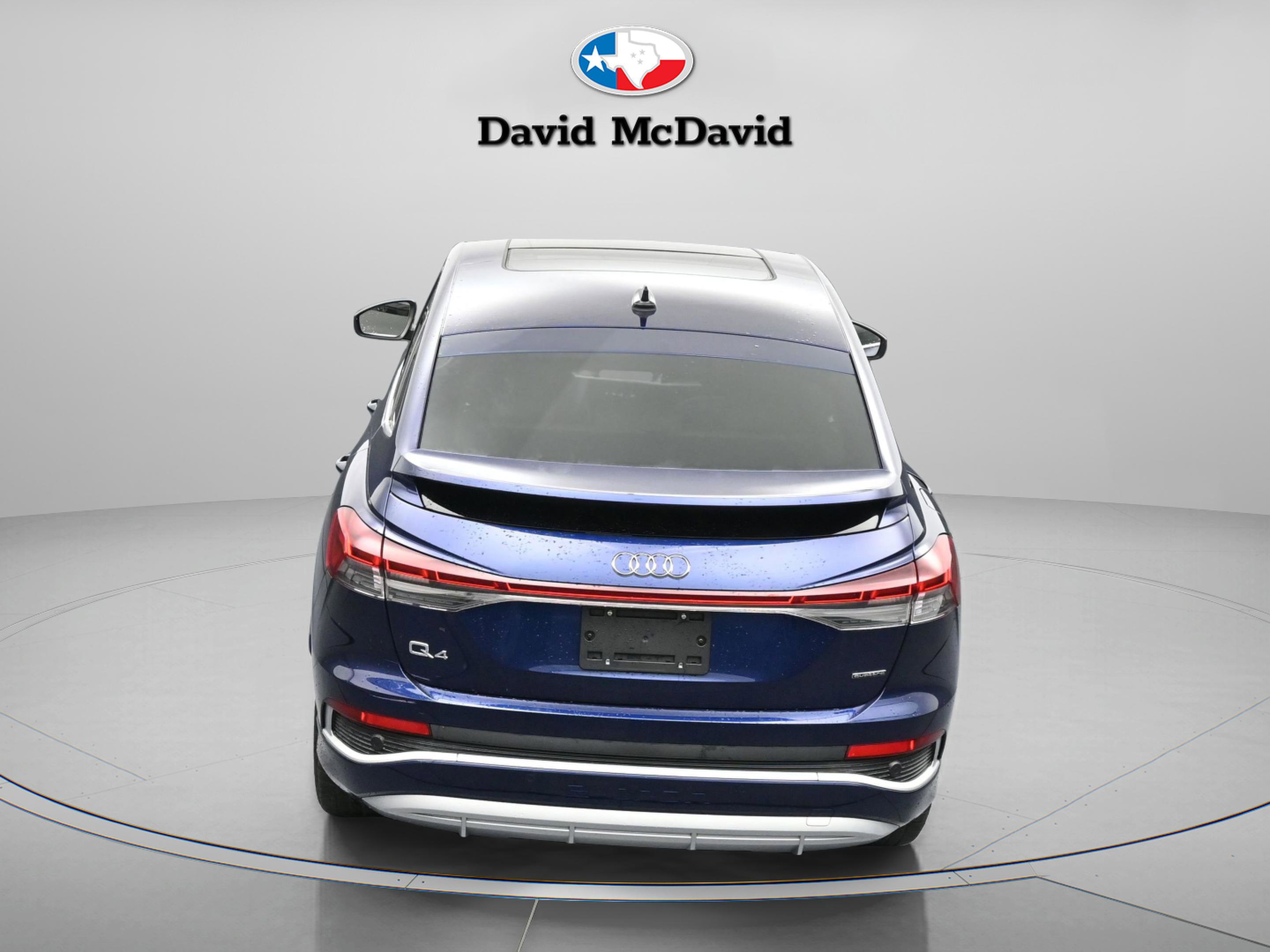 Used 2024 Audi Q4 e-tron Premium Plus w/ Premium Plus image 27