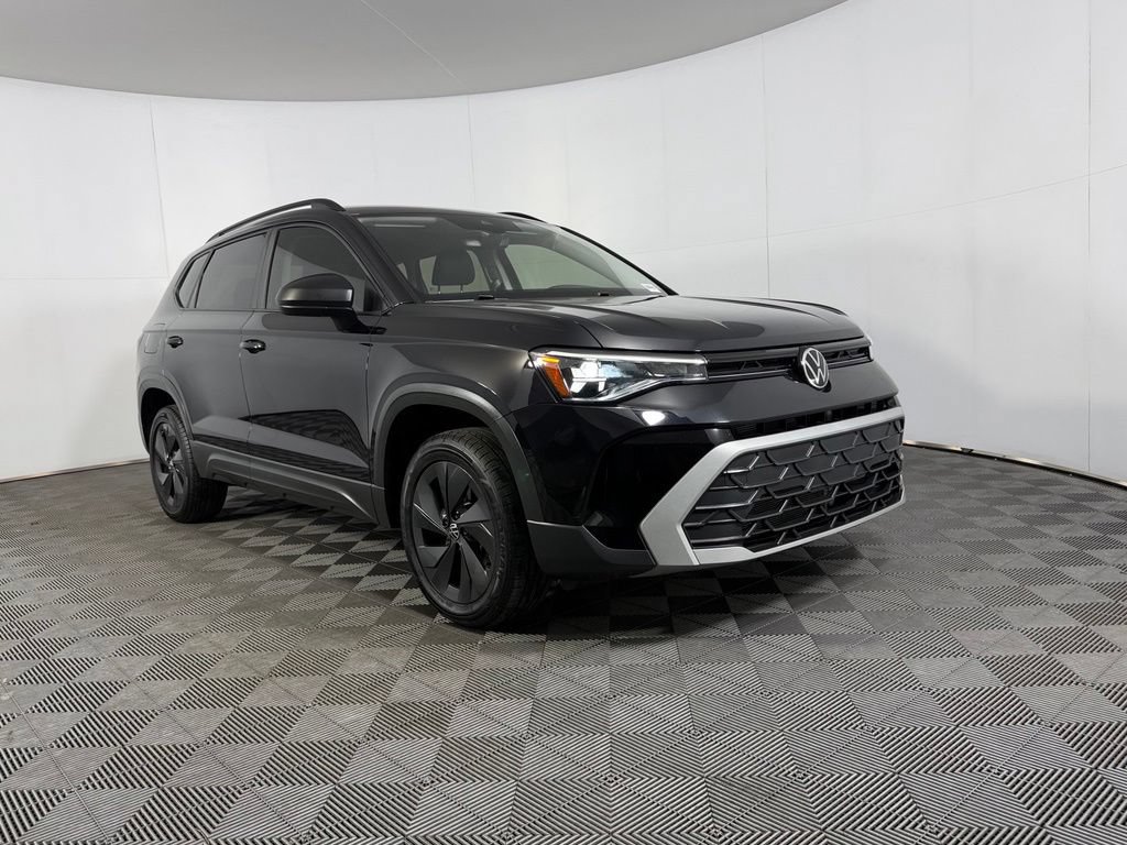 Used 2025 Volkswagen Taos S FWD image 5