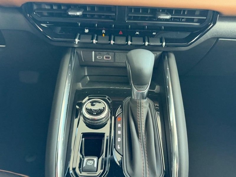 New 2026 GMC Canyon AT4 w/ Nightfall Edition AWD/4WD image 14