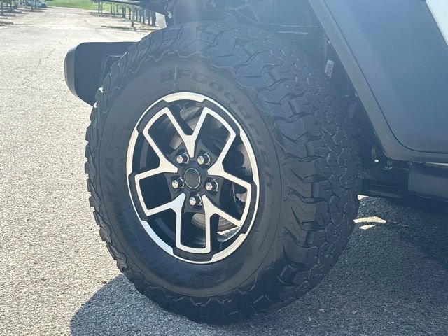 Used 2026 Jeep Wrangler Unlimited Rubicon AWD/4WD image 4