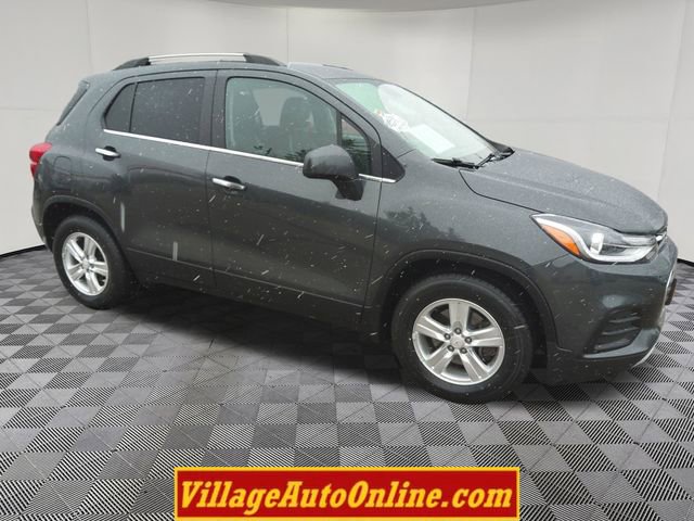 Used 2017 Chevrolet Trax LT w/ LT Convenience Package image 5