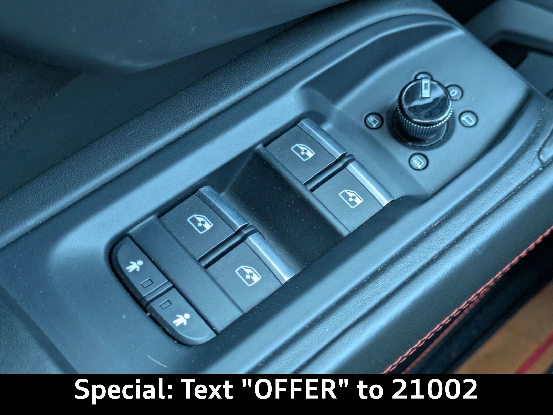 Used 2020 Lamborghini Urus AWD/4WD image 27