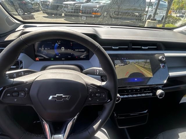 New 2027 Chevrolet Bolt LT w/ Comfort Package FWD image 31
