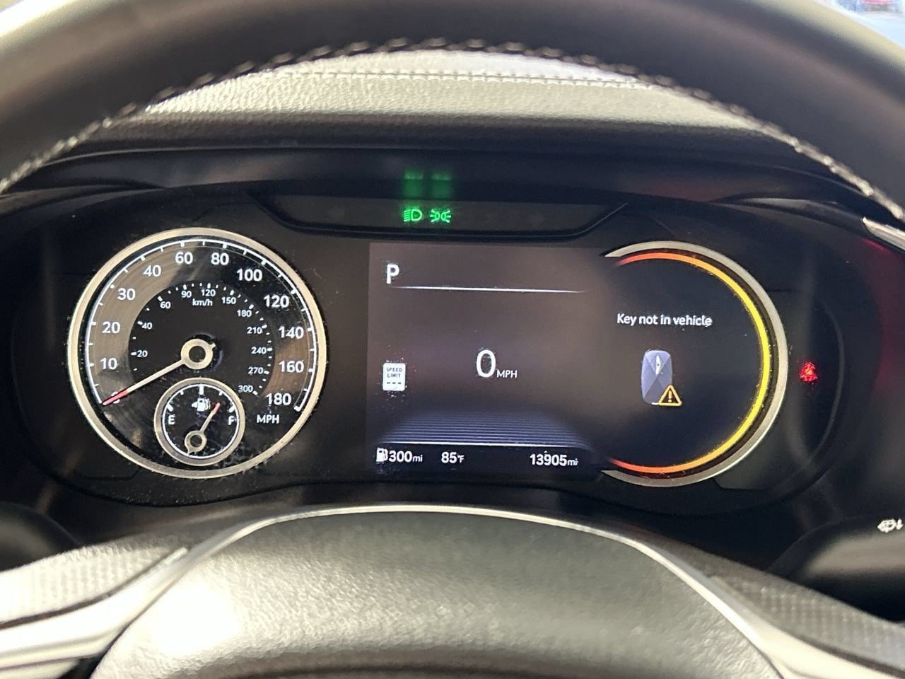 Used 2026 Genesis G70 2.5T RWD image 15