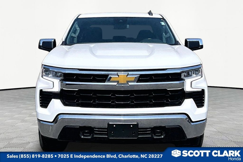 Used 2023 Chevrolet Silverado 1500 LT image 2