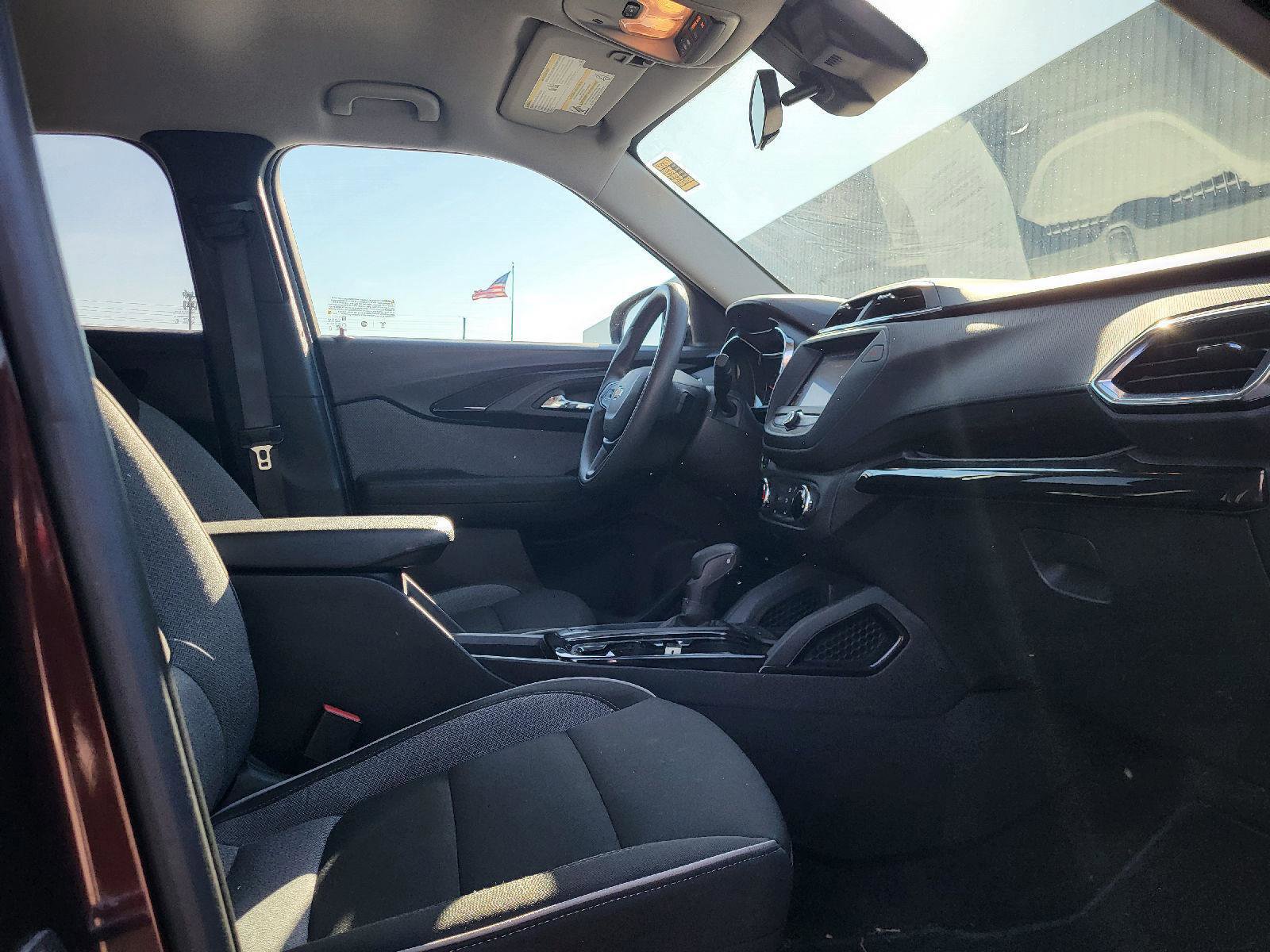 Used 2023 Chevrolet TrailBlazer LT image 12