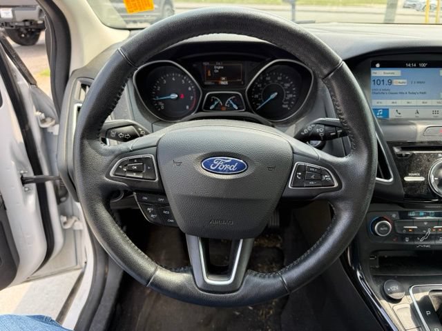 Used 2018 Ford Focus Titanium w/ Titanium Technology Package FWD image 18
