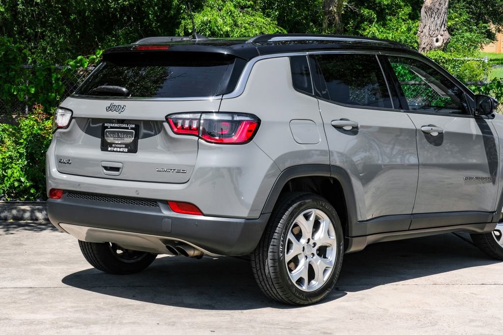 Used 2022 Jeep Compass Limited image 16