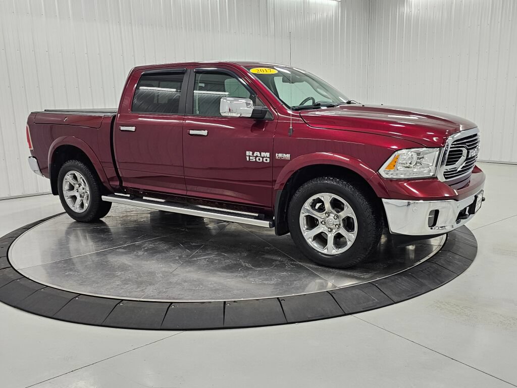 Used 2017 RAM 1500 Laramie w/ Convenience Group AWD/4WD image 7