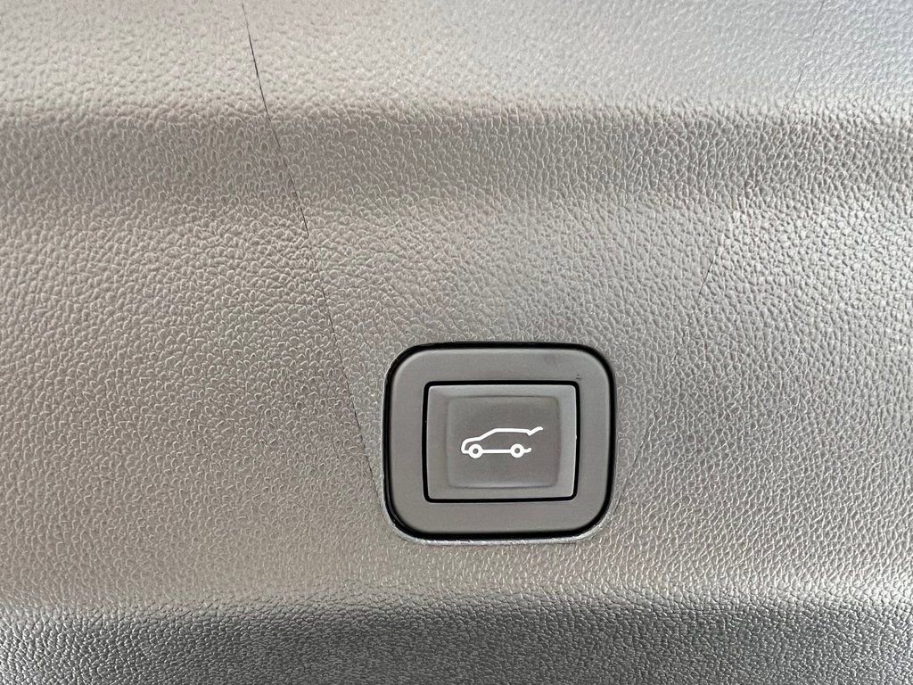 Used 2024 Chevrolet Tahoe High Country w/ Premium Package image 25