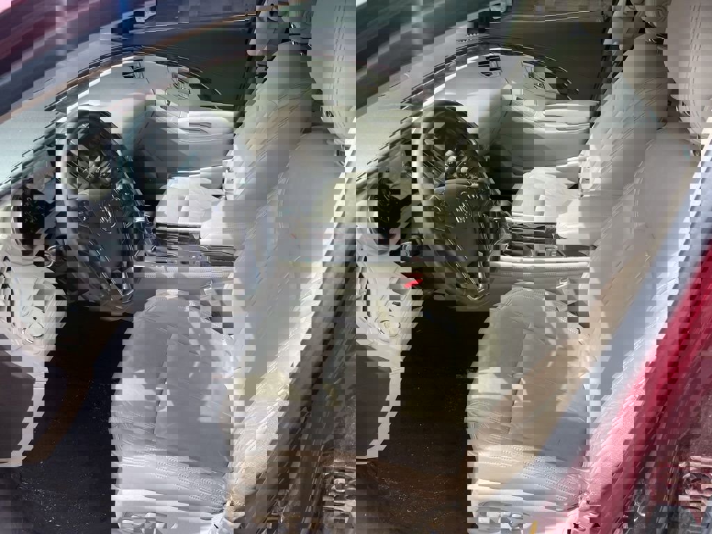 Used 2015 Buick LaCrosse Leather image 6