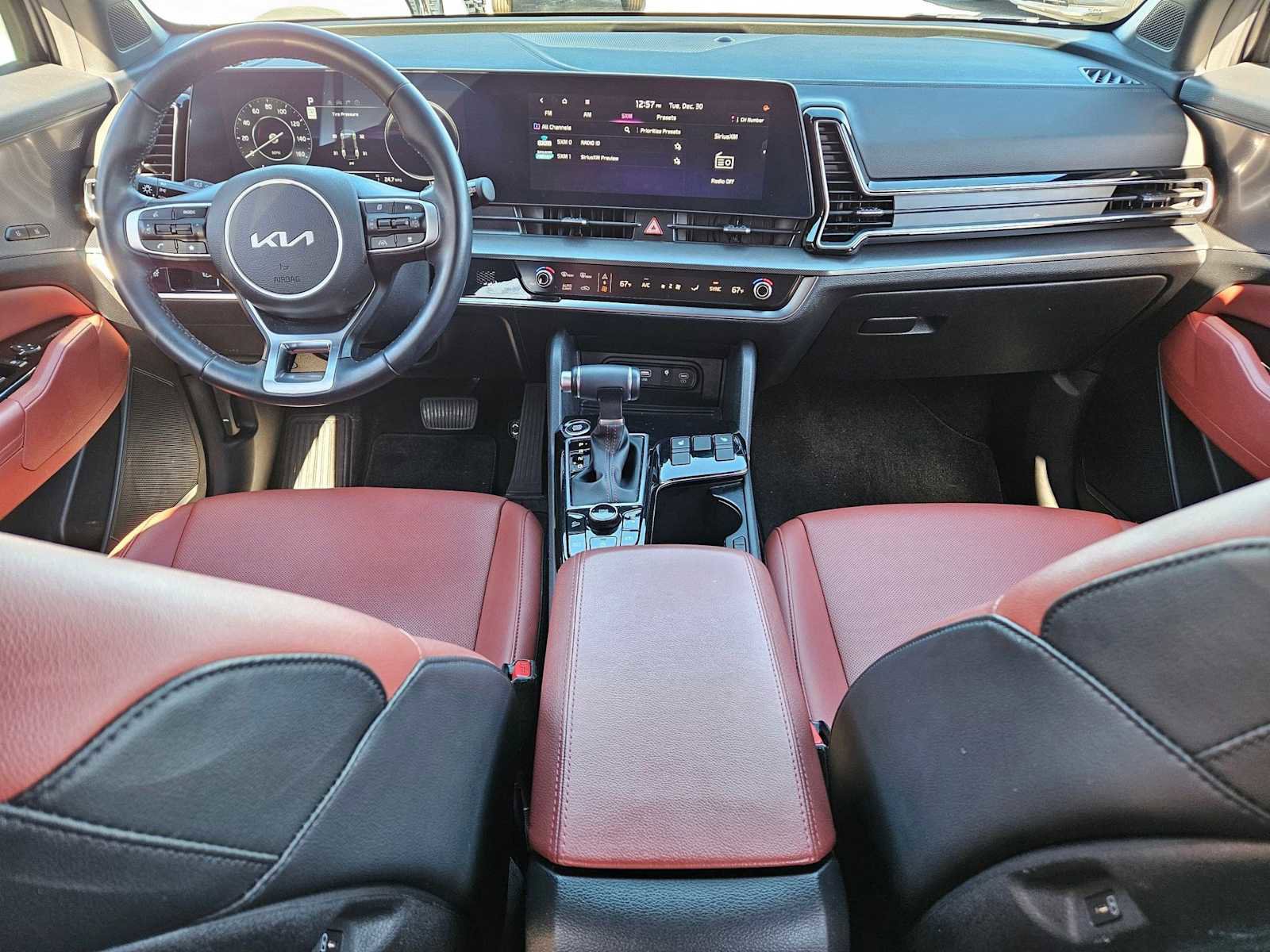 Used 2025 Kia Sportage SX image 14