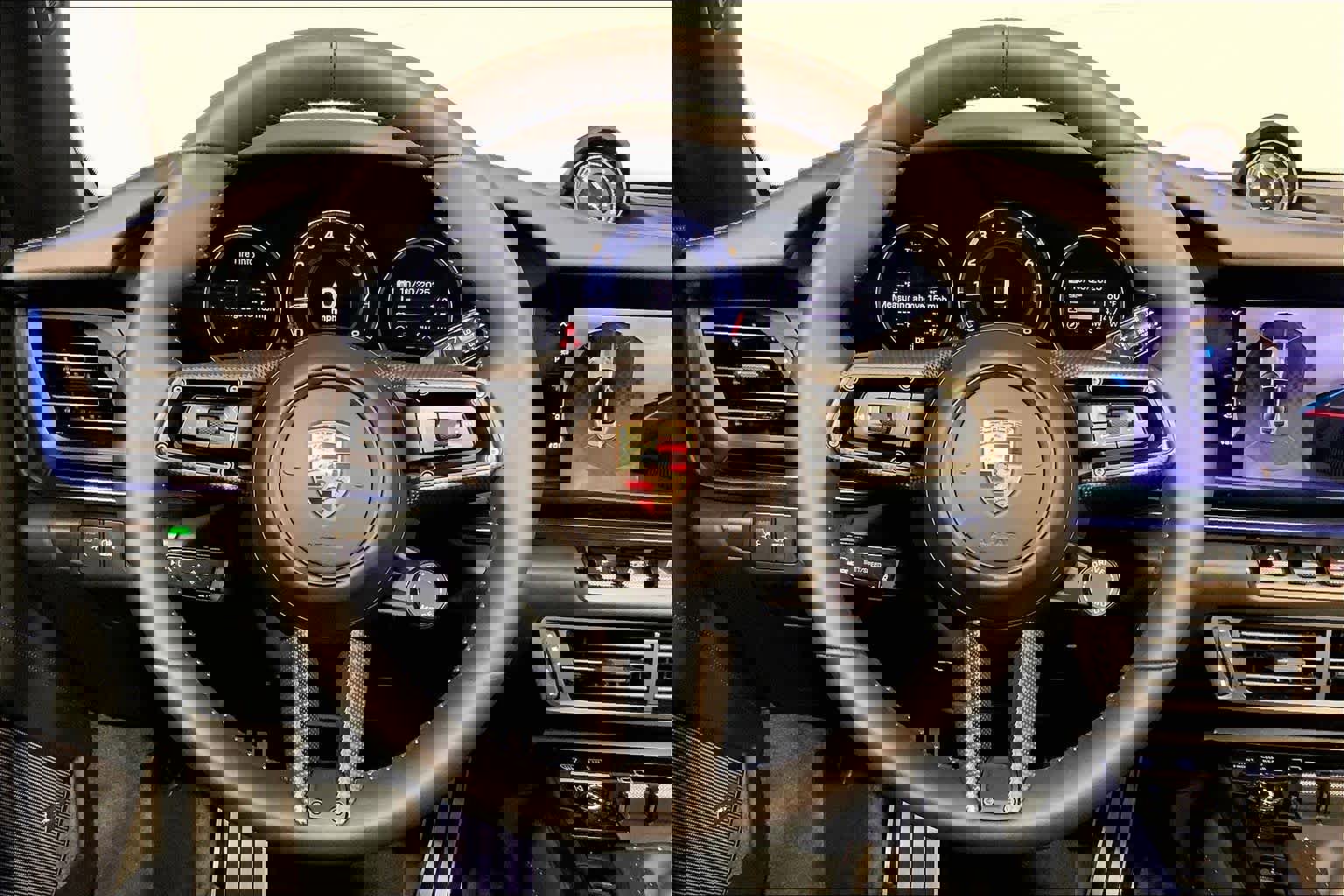 Used 2025 Porsche 911 Carrera T image 15