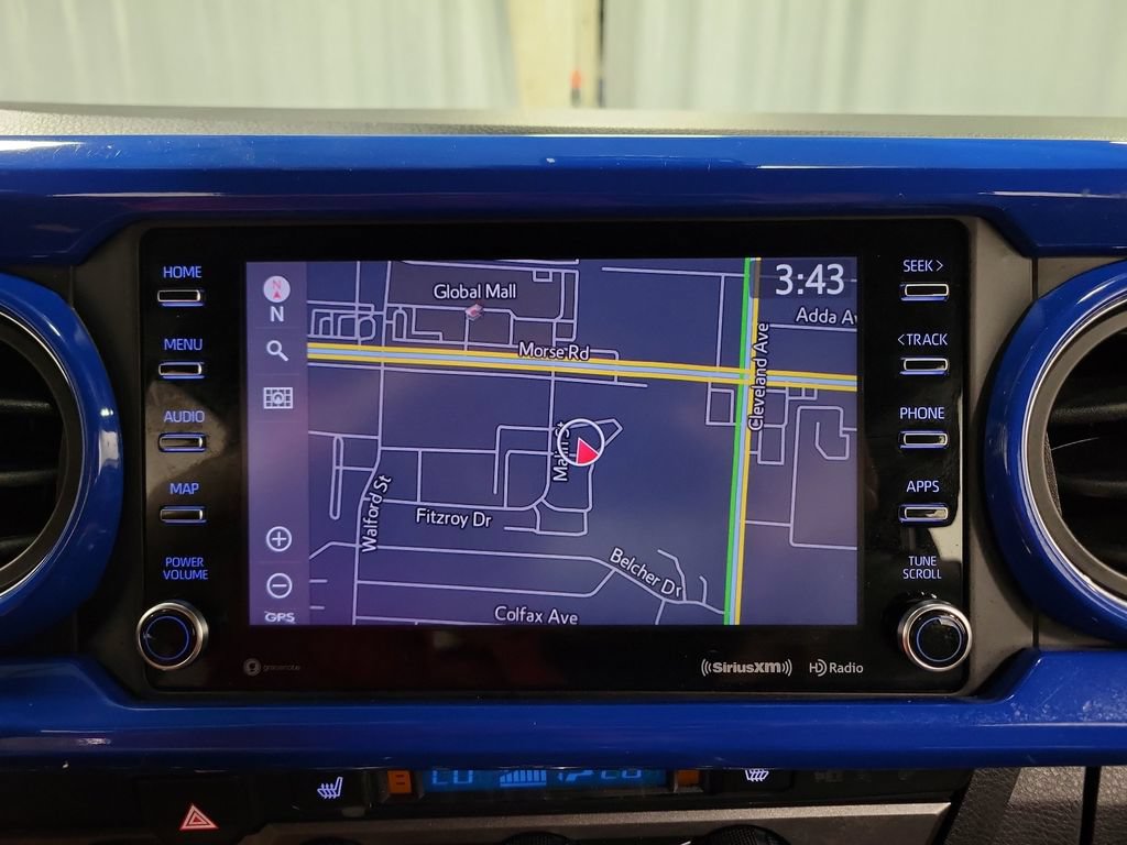 Used 2020 Toyota Tacoma TRD Sport AWD/4WD image 19