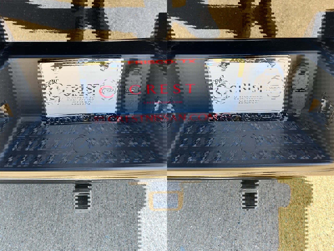 Used 2024 Nissan Titan SV w/ SV Convenience Package image 7