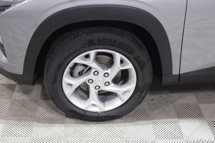 New 2026 Chevrolet Trax LS w/ LS Convenience Package image 38