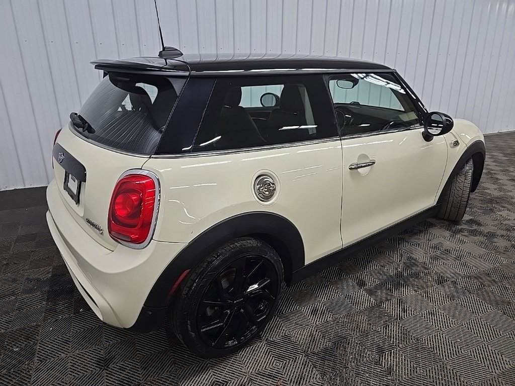 Used 2019 MINI Cooper S image 10