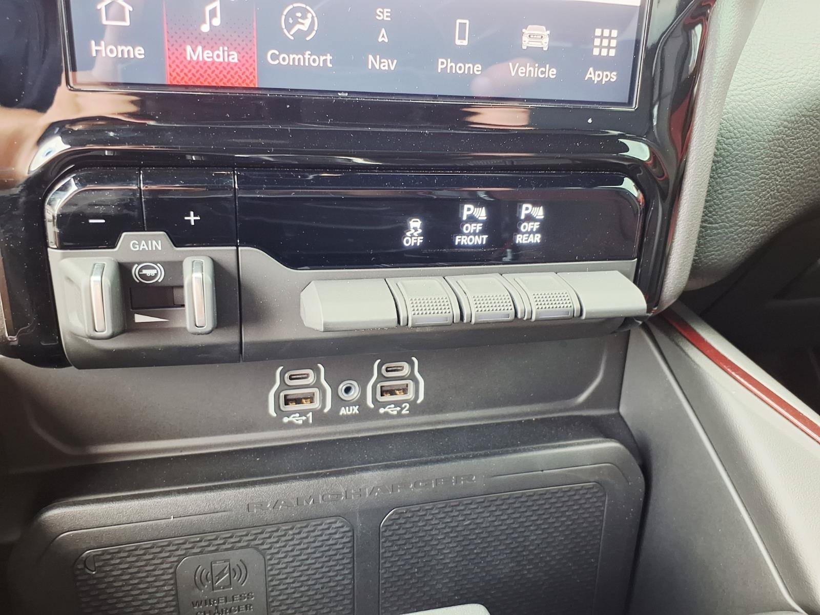 Used 2025 RAM 1500 Rebel w/ Rebel Level 1 Equipment Group AWD/4WD image 19