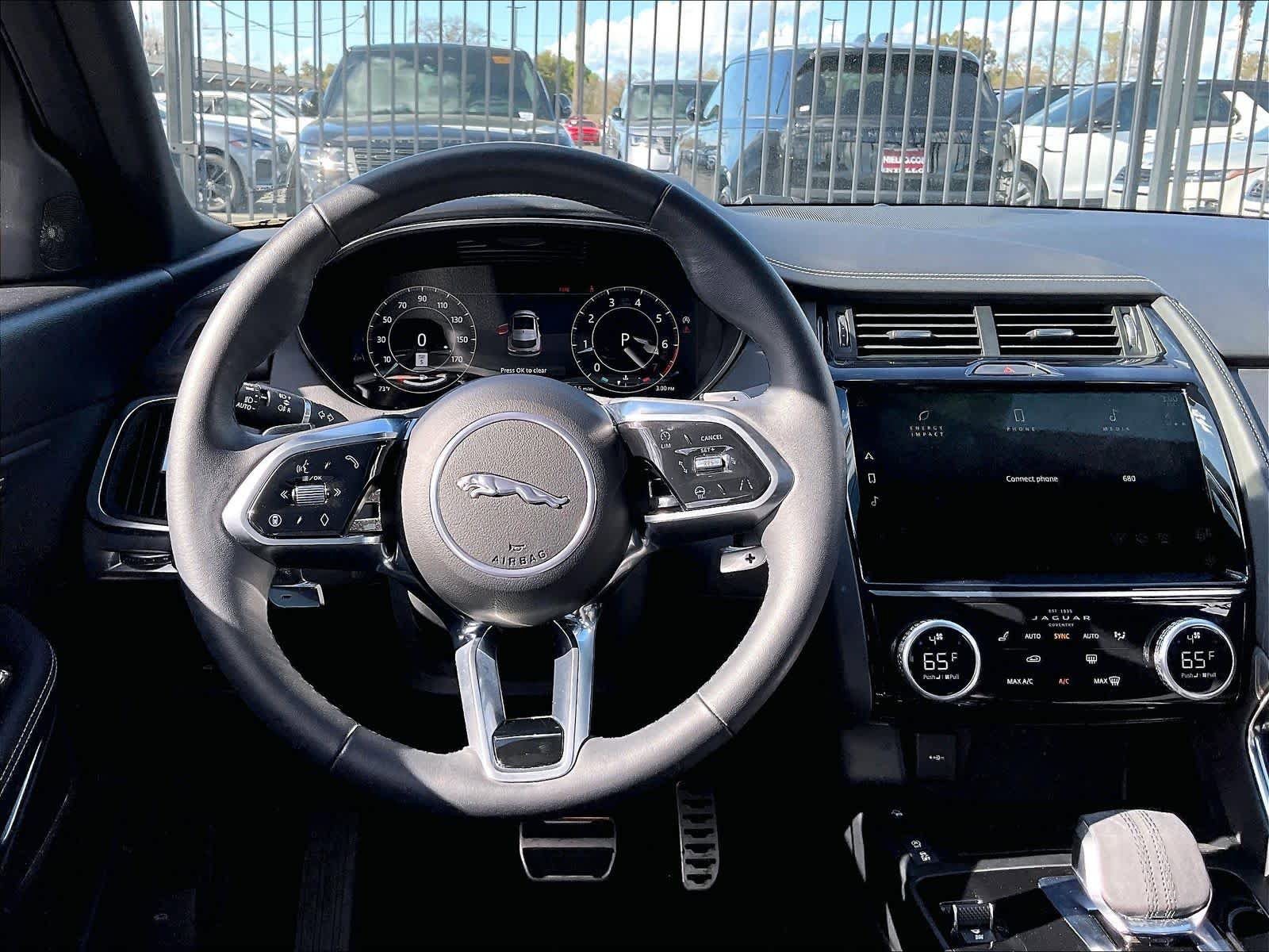 Used 2024 Jaguar E-PACE R-Dynamic SE AWD/4WD image 6