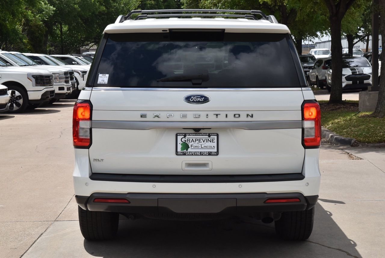 Certified 2022 Ford Expedition XLT RWD image 9
