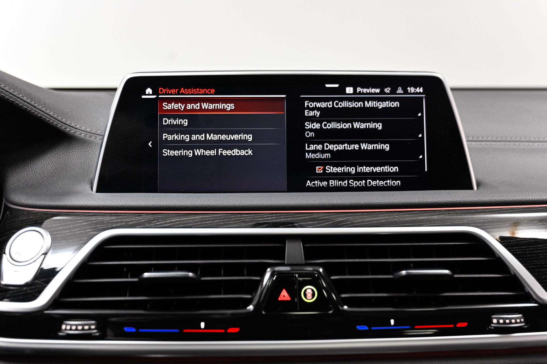 Used 2021 BMW 750i xDrive w/ Luxury Rear Seating Package AWD/4WD image 27