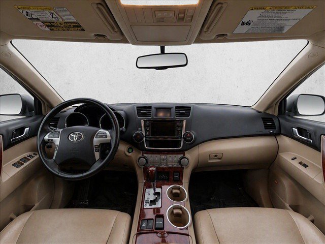 Used 2013 Toyota Highlander Limited AWD/4WD image 20