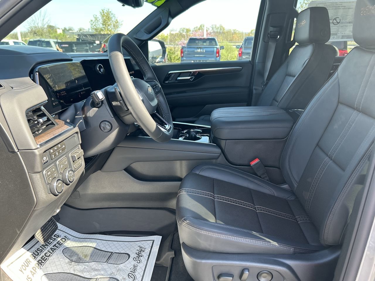 New 2026 Chevrolet Tahoe High Country w/ Sun And Tow Package AWD/4WD image 21