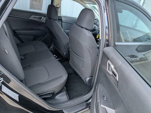 Used 2024 Kia Sportage LX image 16