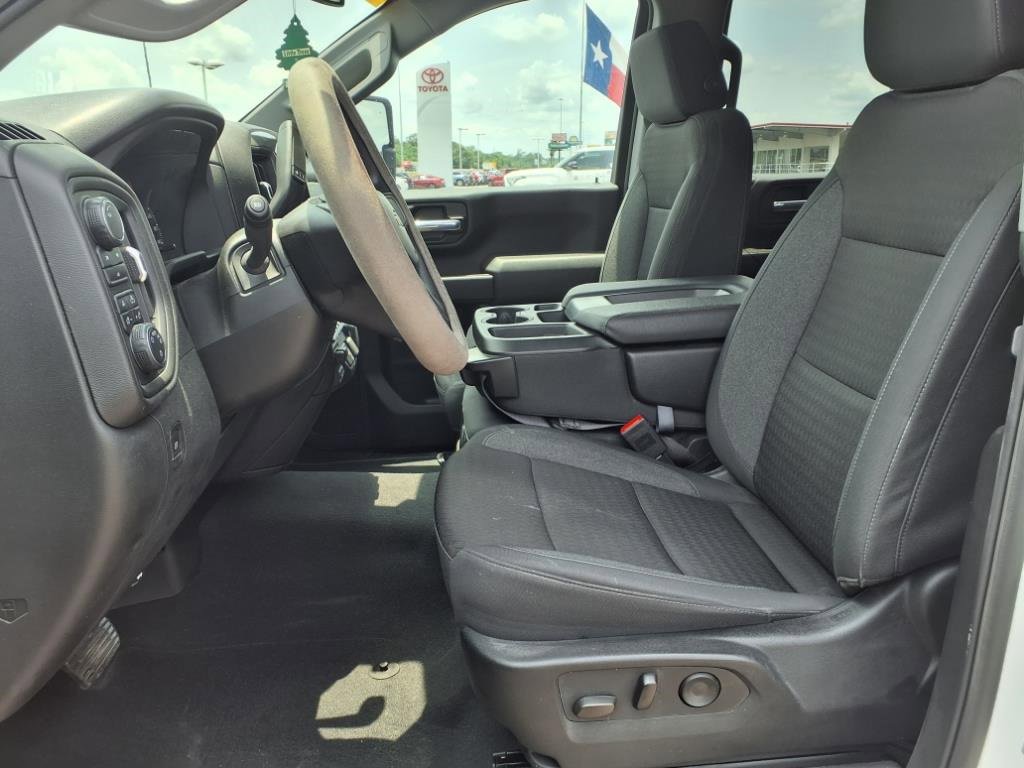 Used 2024 Chevrolet Silverado 2500 Custom w/ Custom Value Package image 25