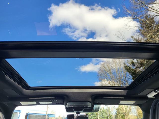 New 2026 Lincoln Navigator Reserve w/ Jet Appearance Package AWD/4WD image 13