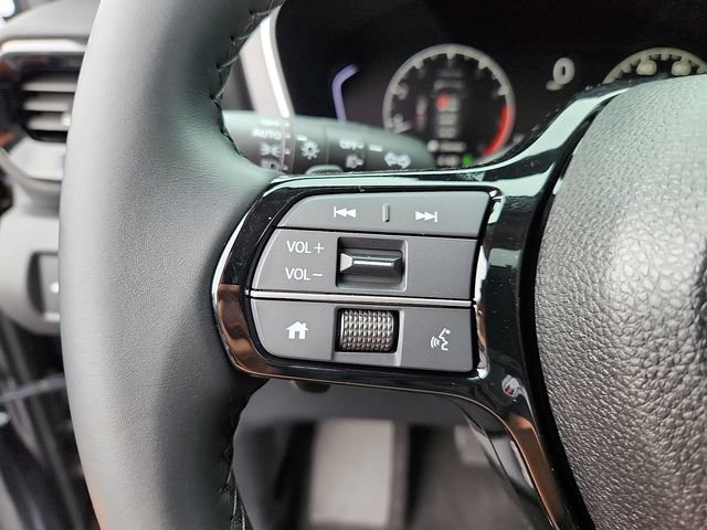 Used 2025 Honda Pilot Touring image 22