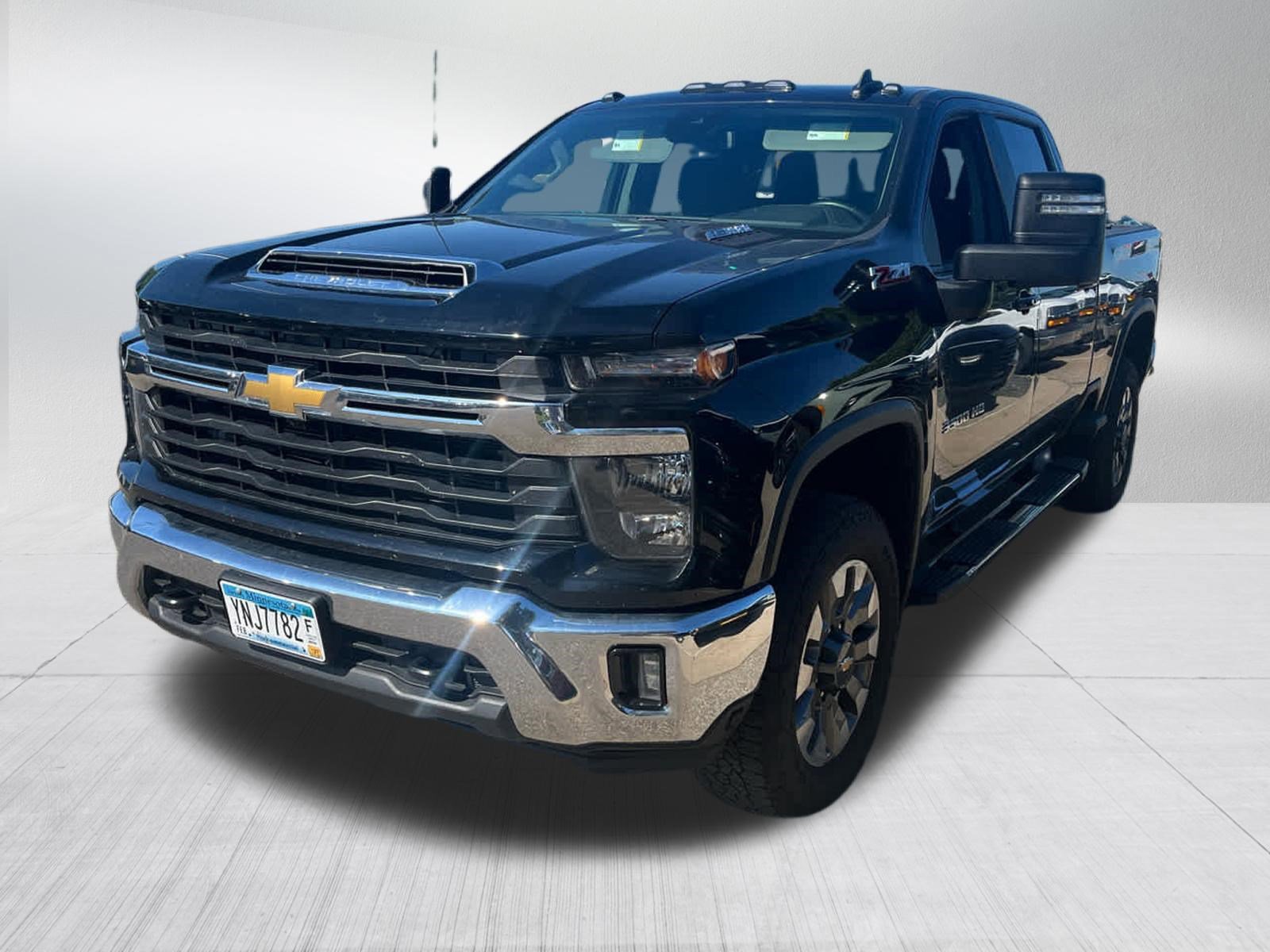 Used 2024 Chevrolet Silverado 3500 LT w/ All Star Edition AWD/4WD image 3